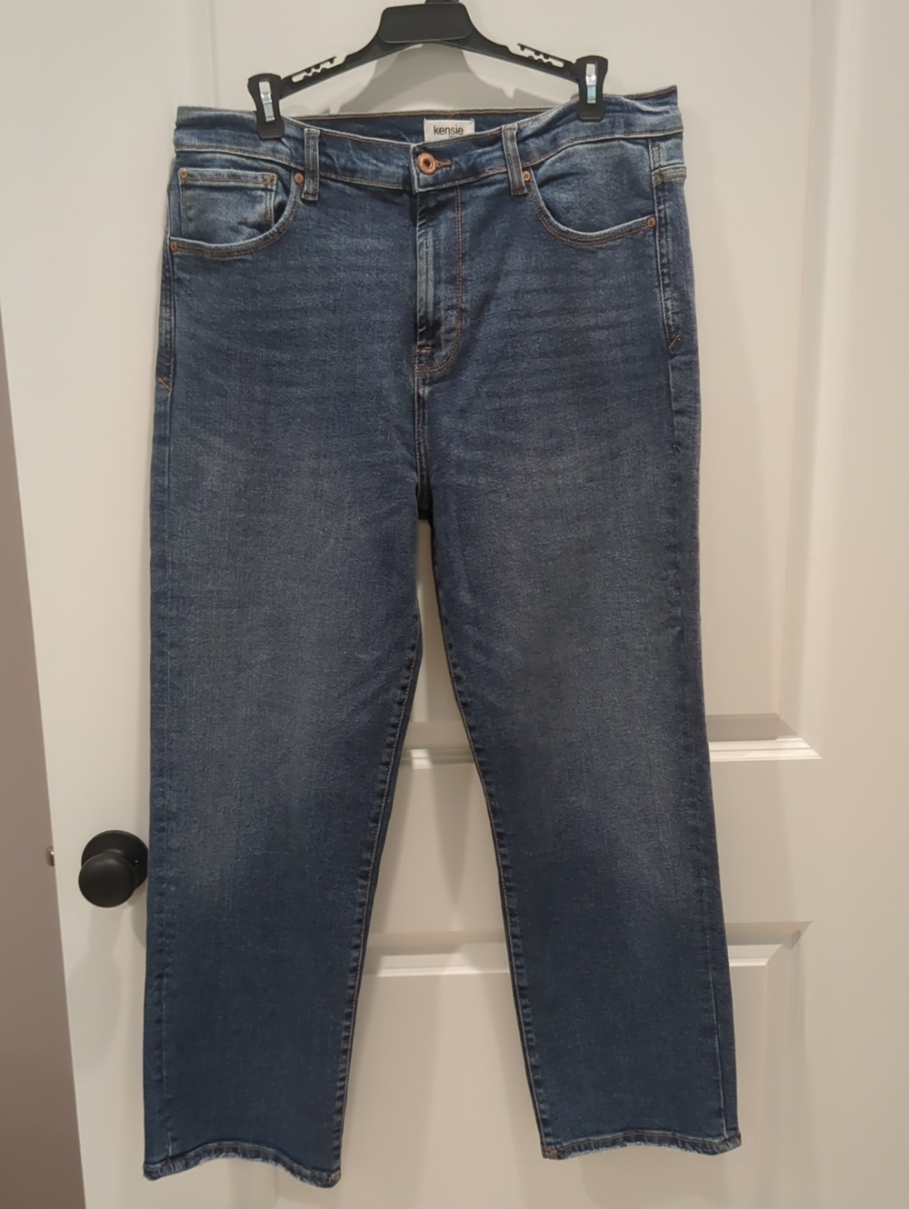 Kensie Women's Straight-Leg Jeans in Washed Blue